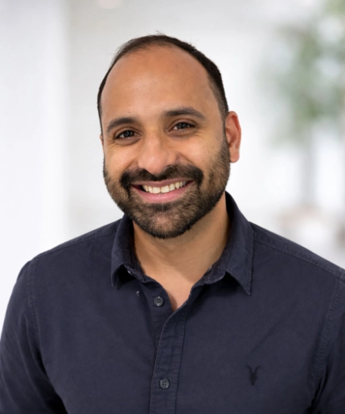 A headshot of Vivek Thaker, co-founder of TruStrata